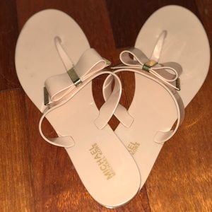 NWOT MICHAEL KORS Thong Sandals